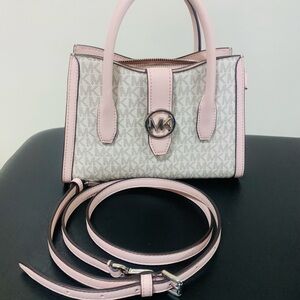 Michael Kors Gabby small Logo Satchel Pink